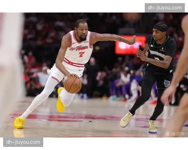 杜兰特达成赛季第700记进球 真实命中率63.8%效率惊人